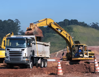 Scania G420 6×4 rigid Short cab with tipper body, Caterpillar 320B