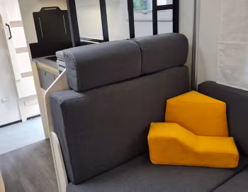 Interior 2022–pr. Challenger 240 Open Edition '2021–pr.