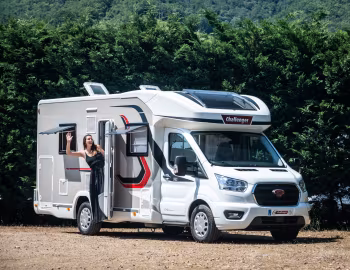 2020 Challenger 380 Graphite Edition '2019–20