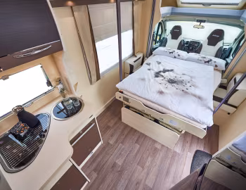 Interior 2016–17 Challenger 280 Mageo '2015–17