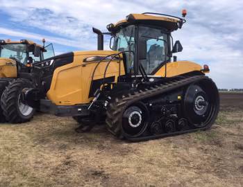 Challenger MT743 '2017–pr.
