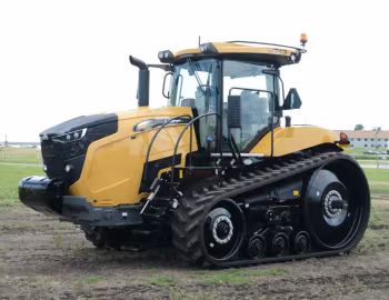 Challenger MT743 '2017–pr.