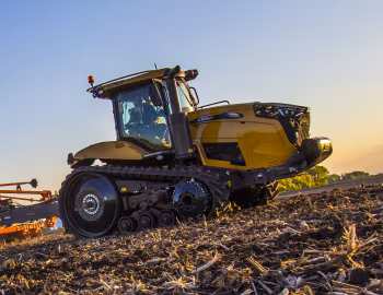 Challenger MT743 '2017–pr.