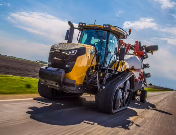 Challenger MT743 '2017–pr.