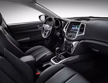 Интерьер Changan Eado '2013–15