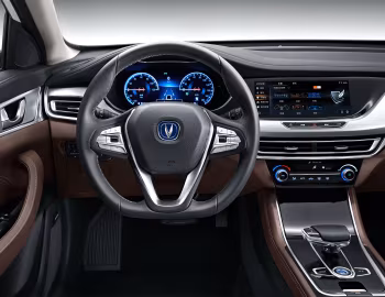 Торпедо Changan Eado EV460 '2018–н.в.