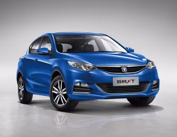 Changan Eado XT '2015–18
