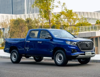 Changan F70 Blue Whale '10.2023–н.в.