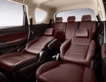 Интерьер Changan Linmax '2017–20