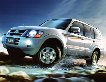 Mitsubishi Pajero 5-door (CFA2031B) '2009–11