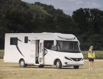 2017 Chausson Exaltis 7018 XLB '2016–17