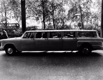 Checker Aerobus 8-door Station Wagon '1962–77