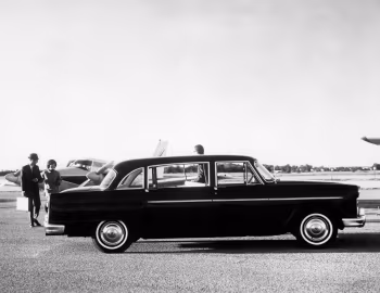 1971 Checker Marathon Deluxe Limousine (A-12E)