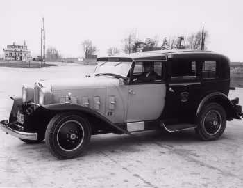 Checker Model M Taxi Cab '1931