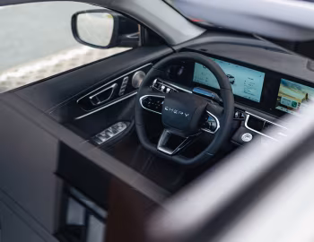 Интерьер Chery Tiggo 7 Hybrid [EU-spec] '2026