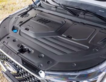 Sous la capuche Chery Tiggo 8 Pro e+ [CIS] '2023