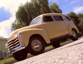 1953 Chevrolet 3100 Suburban (H-3116)