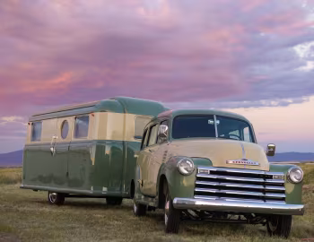 1952 Chevrolet 3100 Suburban (KP-3106) '1951–52
