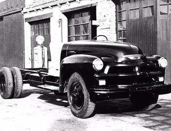 1954 Chevrolet 4400 Chassis (P-4402)