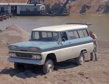 1961 Chevrolet Apache 10 Suburban (K14)