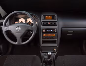 Panel frontal Chevrolet Astra 5-door '2003–11