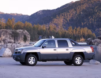 2002–06 Chevrolet Avalanche [North America] (GMT800) '09.2001–03.2006