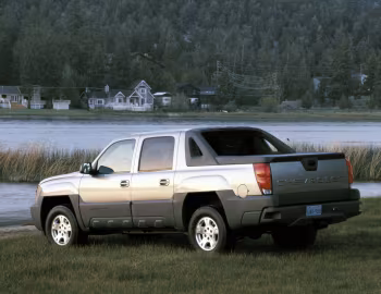 2002–06 Chevrolet Avalanche [North America] (GMT800) '09.2001–03.2006