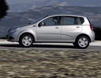 Chevrolet Aveo 5-door (T250) '2008–11
