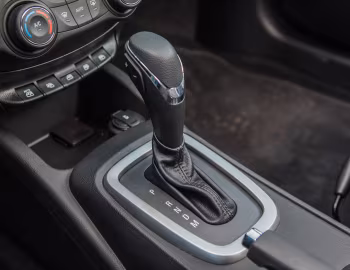 Interior Chevrolet Aveo LTZ [Latam] '2018–23