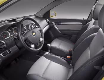 Interior 2009–11 Chevrolet Aveo5 LT [North America] (T250) '2008–11