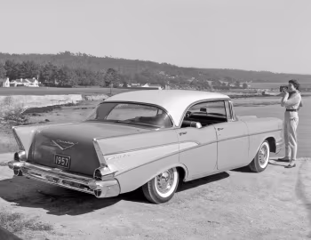 1957 Chevrolet Bel Air Sport Sedan (2413-1039D)