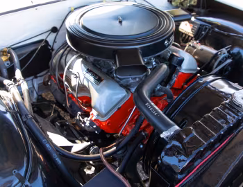 Bajo el capó 1962 Chevrolet Bel Air 2-door Sedan