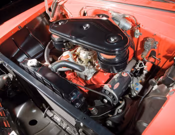 Bajo el capó 1956 Chevrolet Bel Air Convertible (2434-1067D)