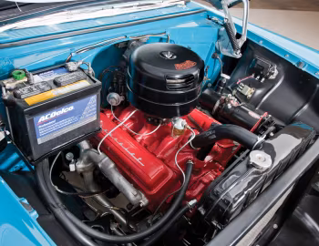 Bajo el capó 1956 Chevrolet Bel Air Convertible (2434-1067D)