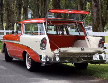 Ambos 1956 Chevrolet Bel Air Nomad (2429-1064DF)