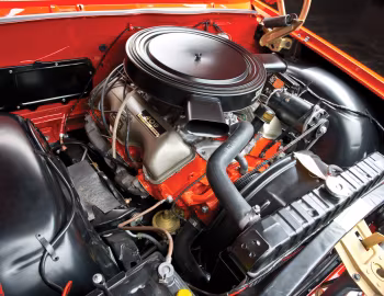 Sous la capuche 1962 Chevrolet Bel Air Sport Coupe (1637)
