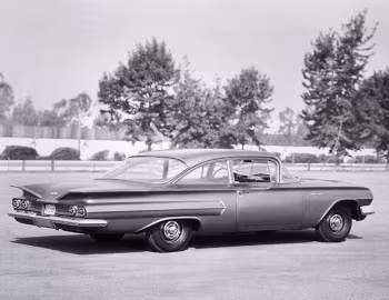 1960 Chevrolet Biscayne 2-door Sedan (1111/1211)