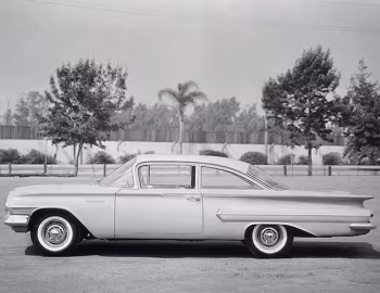 1960 Chevrolet Biscayne 2-door Utility Sedan (1121/1221)