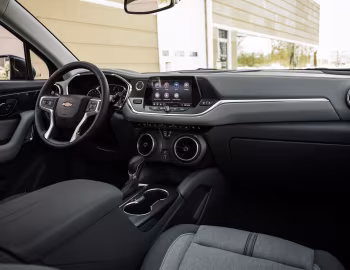 Interior 2019–22 Chevrolet Blazer Signature [North America] '2018–22