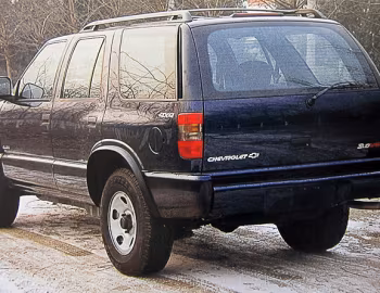 Chevrolet Blazer DLX [China] '12.2000–02.2004
