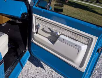 Interior 1972 Chevrolet C10 Custom Deluxe Fleetside Pickup Truck (CS10934)