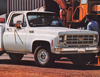 1977 Chevrolet C30 Custom Deluxe Chassis Cab (CC30903)