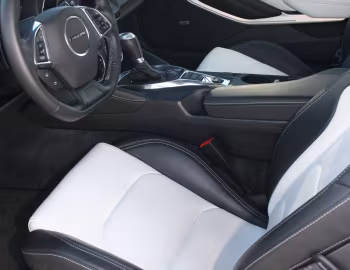 Интерьер Chevrolet Camaro [EU-spec] '2016–18
