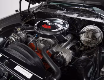 Пад капотам 1970 Chevrolet Camaro Z28