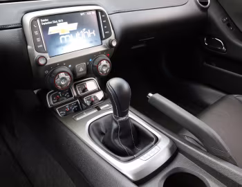 Interior 2014–15 Chevrolet Camaro LT RS '2013–15