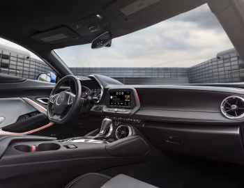Interior 2016–18 Chevrolet Camaro RS '2015–18