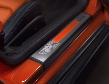 Interior 2018 Chevrolet Camaro SS Convertible "Hot Wheels 50th Anniversary Edition" '2017–18