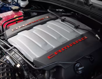 Bajo el capó Chevrolet Camaro SS [Latam] '2018–20