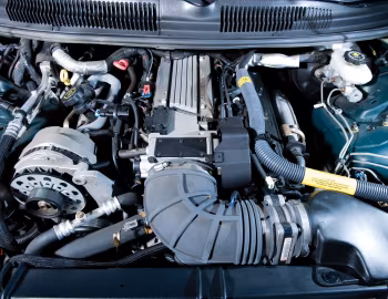 Bajo el capó 1993–97 Chevrolet Camaro Z28