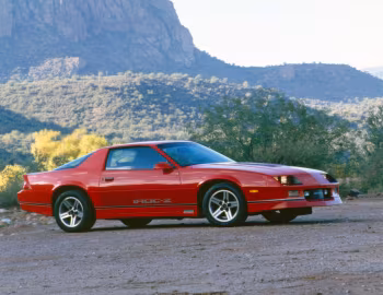 1986 Chevrolet Camaro Z28 IROC-Z (1FP87)
